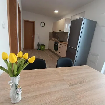 Apartmani Marijo Saric Podstrana Zewnętrze zdjęcie
