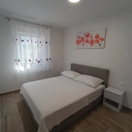 Apartmani Marijo Saric Podstrana Zewnętrze zdjęcie