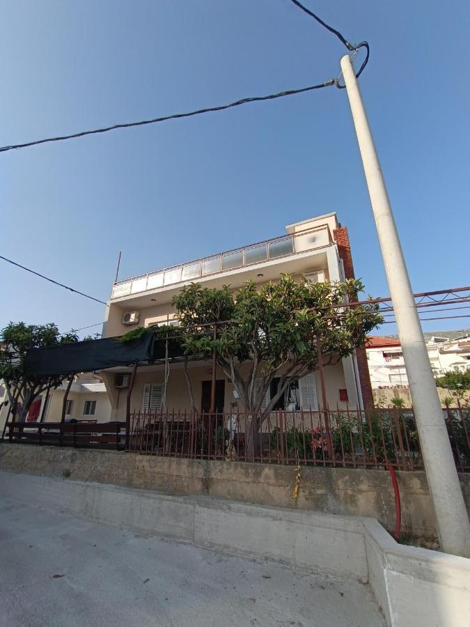 Marijo Saric Apartment Podstrana