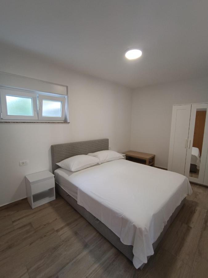 Marijo Saric Apartment Podstrana